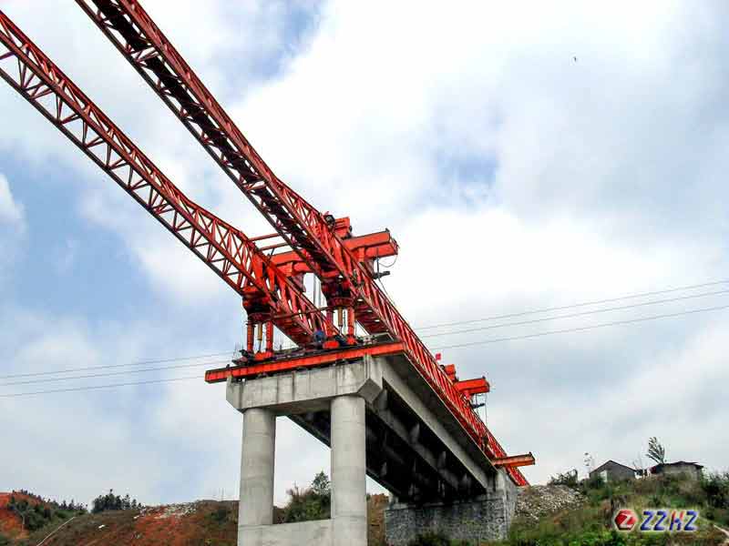 Walking-type Bridge Erecting Crane-3