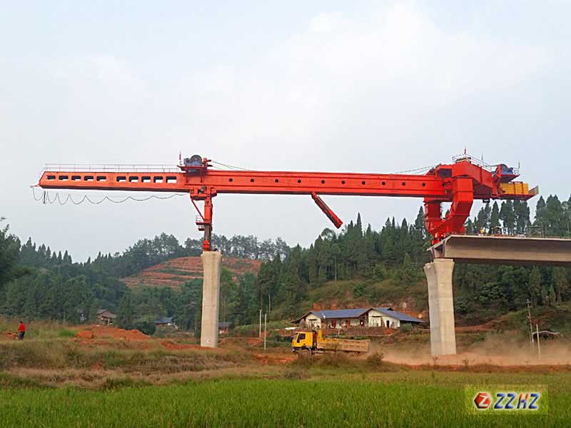 HZQD900 Bridge Erecting Crane-2