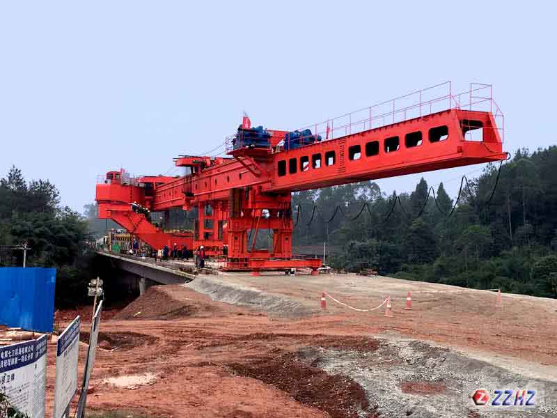 HZQD900 Bridge Erecting Crane-3